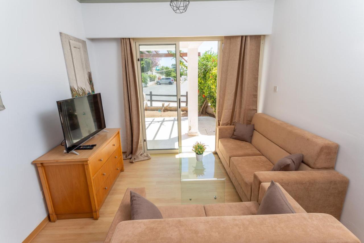 Always Welcome! Near Beach, Cml Swimming Pool Paphos Esterno foto